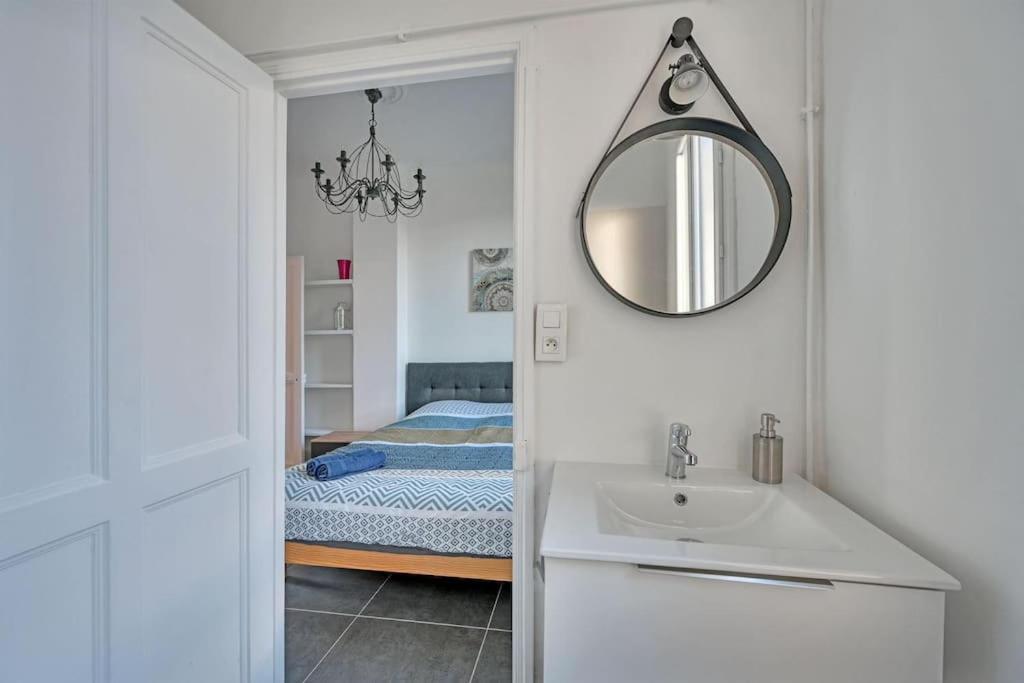 The Rooftop - Ac Clim - Wi-Fi - Parking Gratuit Dans La Rue Avignon Luaran gambar